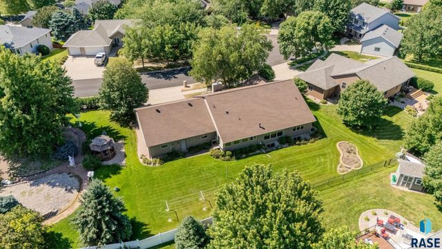 412 E Meadowlark Cir Circle, Brandon, SD 57005