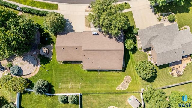412 E Meadowlark Cir Circle, Brandon, SD 57005