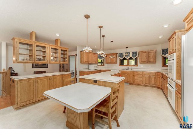412 E Meadowlark Cir Circle, Brandon, SD 57005