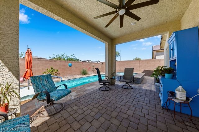 6719 Traveling Palmer Street, North Las Vegas, NV 89086