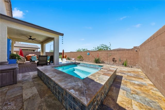 6719 Traveling Palmer Street, North Las Vegas, NV 89086