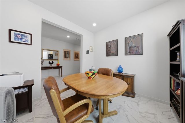 6719 Traveling Palmer Street, North Las Vegas, NV 89086