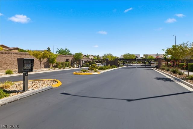 6719 Traveling Palmer Street, North Las Vegas, NV 89086