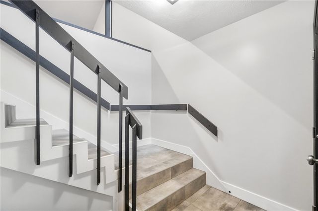 1617 Big Hill Road, Kettering, OH 45429