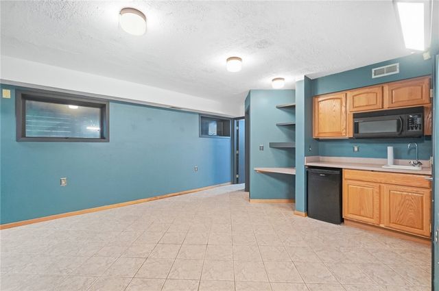 1617 Big Hill Road, Kettering, OH 45429