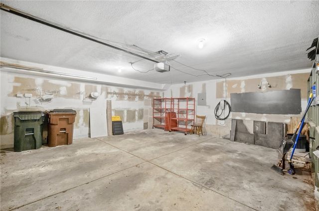 1617 Big Hill Road, Kettering, OH 45429