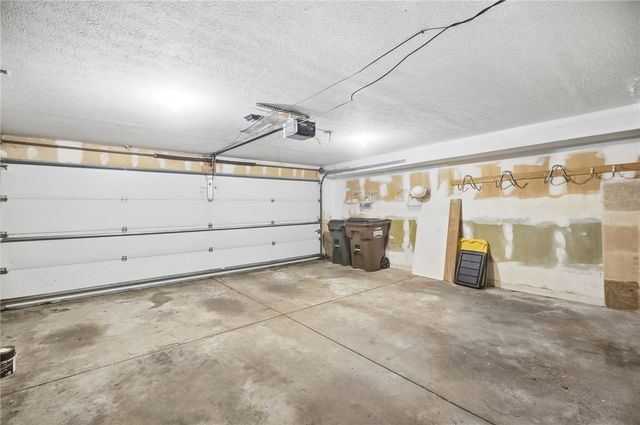 1617 Big Hill Road, Kettering, OH 45429