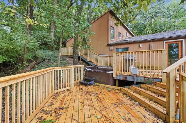 1617 Big Hill Road, Kettering, OH 45429
