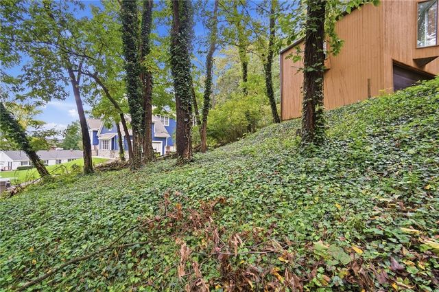 1617 Big Hill Road, Kettering, OH 45429