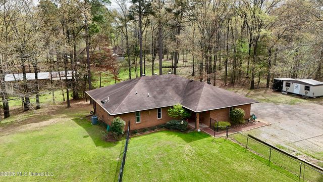 216 Trace Circle, Raymond, MS 39154