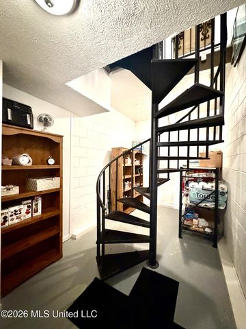 216 Trace Circle, Raymond, MS 39154