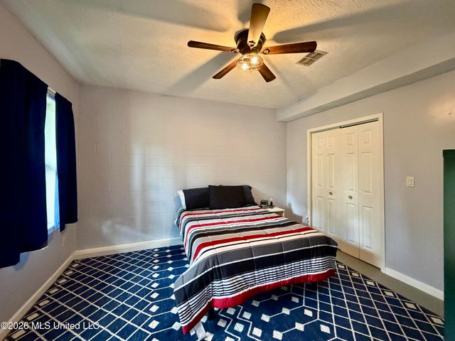 216 Trace Circle, Raymond, MS 39154