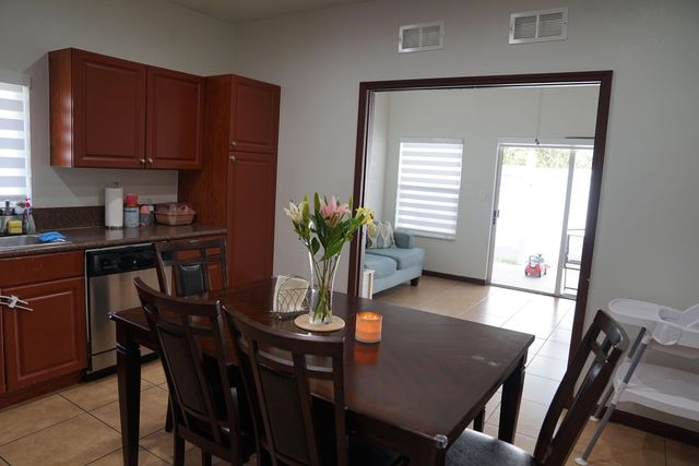 3024 NW 30th Way, Oakland Park, FL 33311