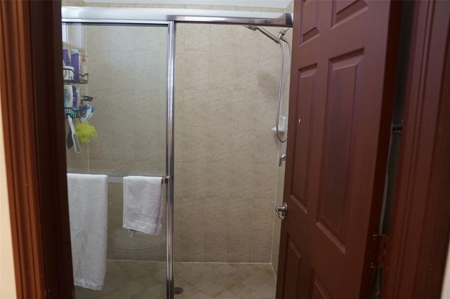 3024 NW 30th Way, Oakland Park, FL 33311