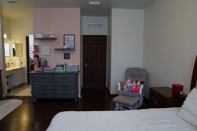 3024 NW 30th Way, Oakland Park, FL 33311