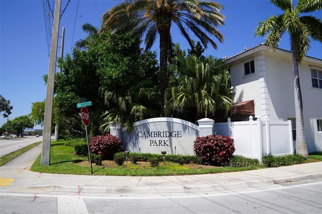 3024 NW 30th Way, Oakland Park, FL 33311