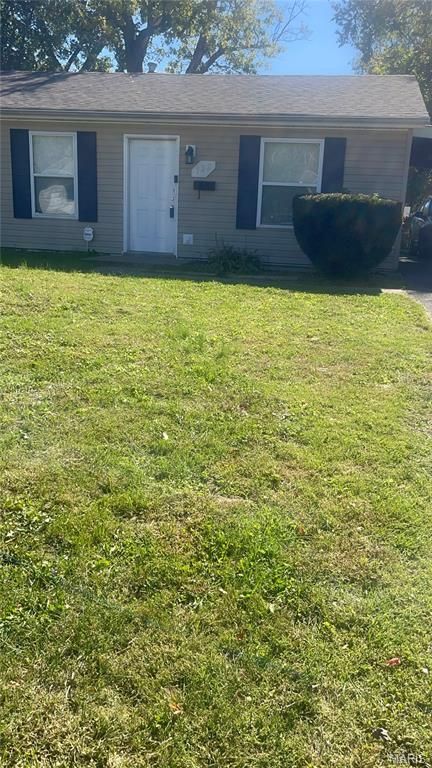 122 Lazarcheff Drive, Cahokia, IL 62206
