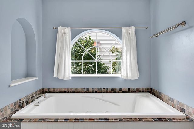 2621 LOGAN ST, Camp Hill, PA 17011