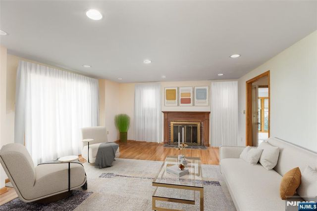 820 E Broad Street, Westfield, NJ 07090