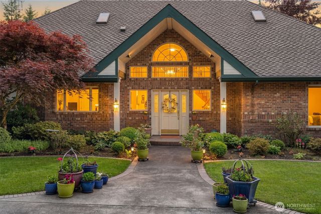 175 Oak Point Drive, Chehalis, WA 98532