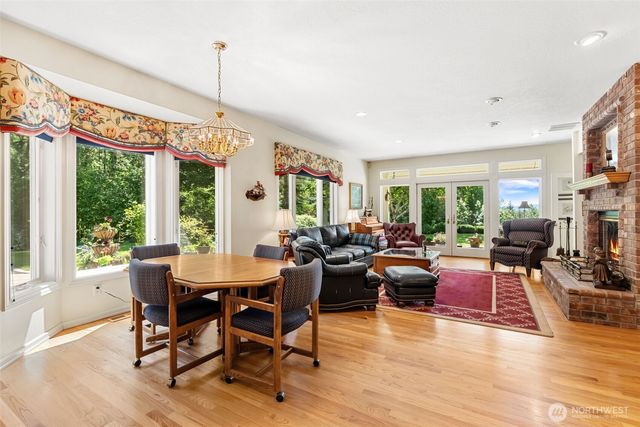 175 Oak Point Drive, Chehalis, WA 98532