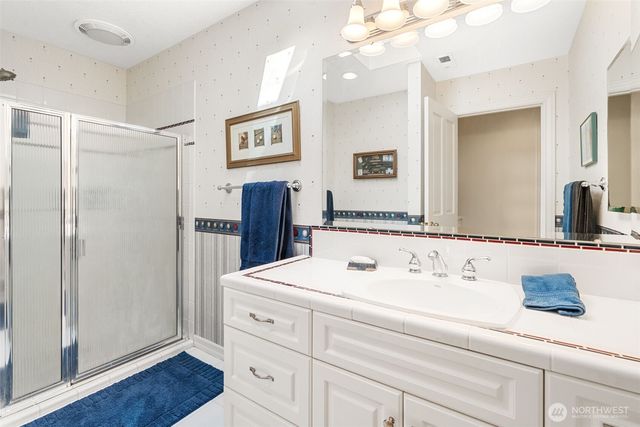 175 Oak Point Drive, Chehalis, WA 98532
