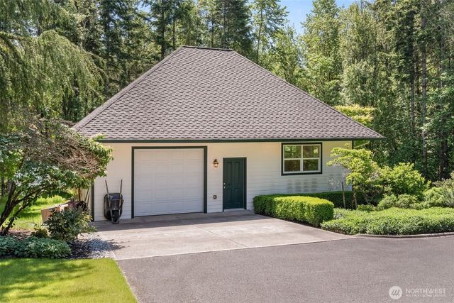 175 Oak Point Drive, Chehalis, WA 98532