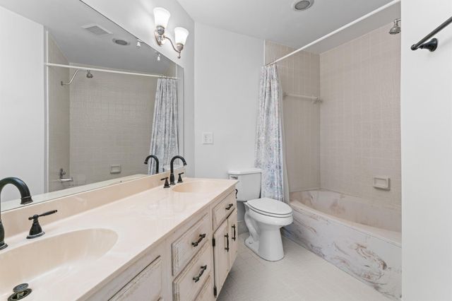 4290 Hazel Avenue C, Palm Beach Gardens, FL 33410