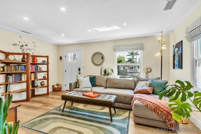 4660 Rolando Blvd, San Diego, CA 92115