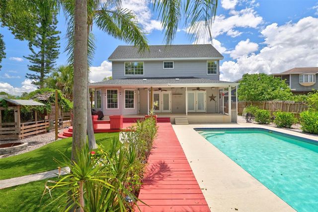703 RIVERSIDE DRIVE, Tarpon Springs, FL 34689