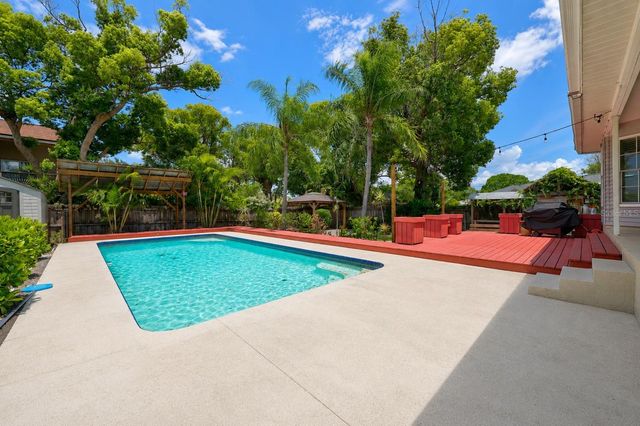 703 RIVERSIDE DRIVE, Tarpon Springs, FL 34689