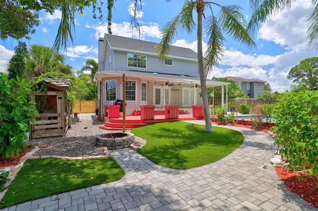 703 RIVERSIDE DRIVE, Tarpon Springs, FL 34689