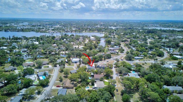 703 RIVERSIDE DRIVE, Tarpon Springs, FL 34689