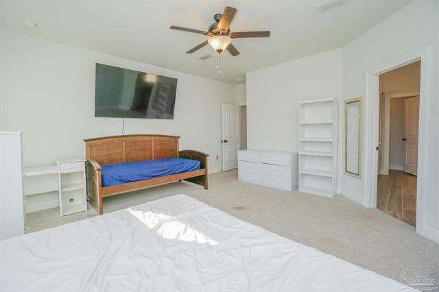 9953 Suwanee Ln, Pensacola, FL 32526