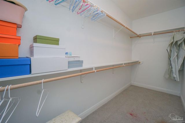 9953 Suwanee Ln, Pensacola, FL 32526