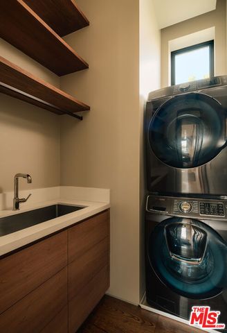 530 N La Jolla Avenue, Los Angeles, CA 90048