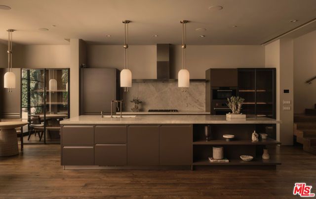 530 N La Jolla Avenue, Los Angeles, CA 90048