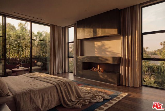 530 N La Jolla Avenue, Los Angeles, CA 90048