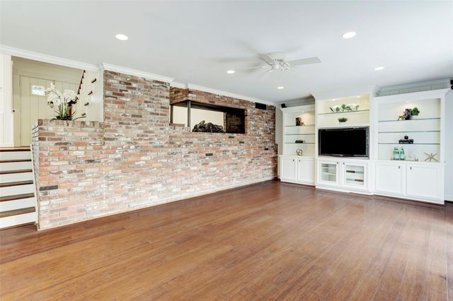 4135 Breakwood Drive, Houston, TX 77025