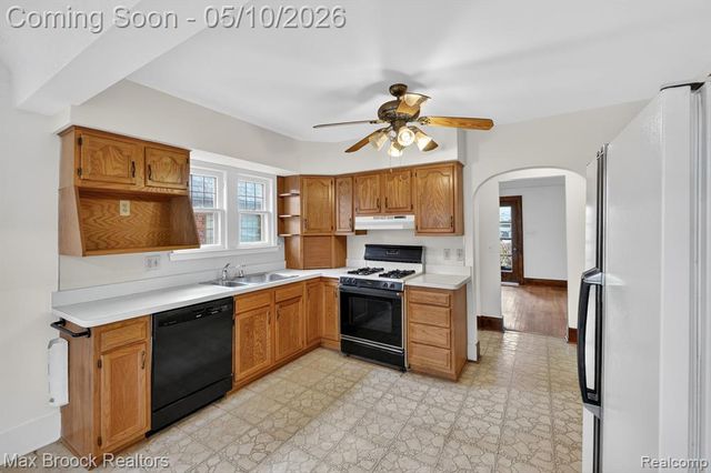 642 W Maplehurst Street, Ferndale, MI 48220