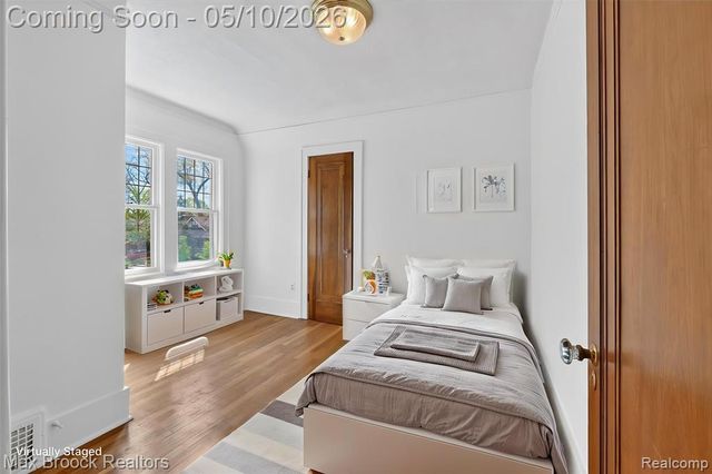 642 W Maplehurst Street, Ferndale, MI 48220