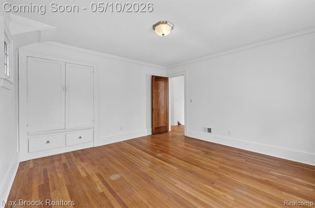 642 W Maplehurst Street, Ferndale, MI 48220