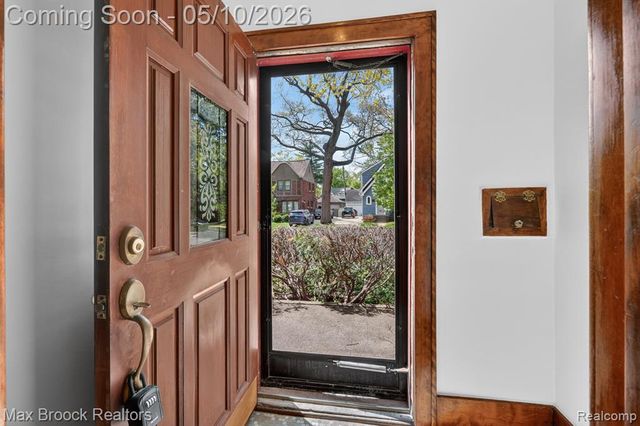 642 W Maplehurst Street, Ferndale, MI 48220