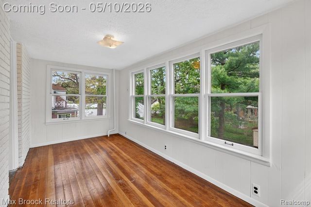 642 W Maplehurst Street, Ferndale, MI 48220