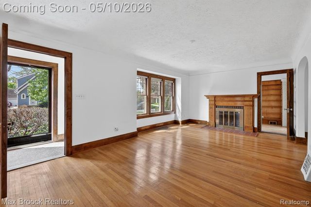 642 W Maplehurst Street, Ferndale, MI 48220