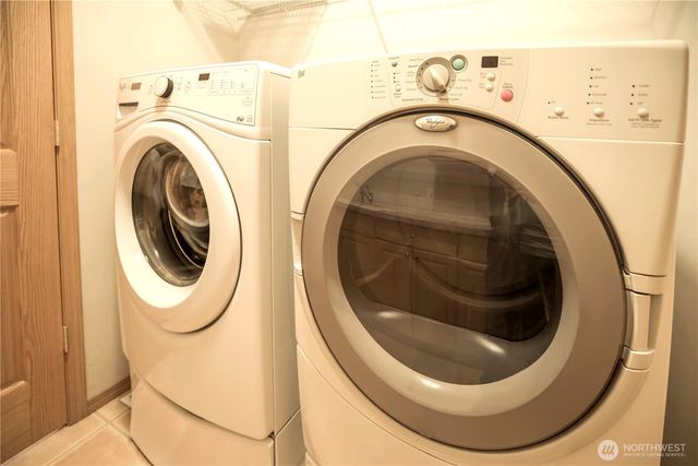 27111 141st Avenue SE, Kent, WA 98042