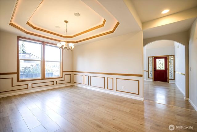 27111 141st Avenue SE, Kent, WA 98042