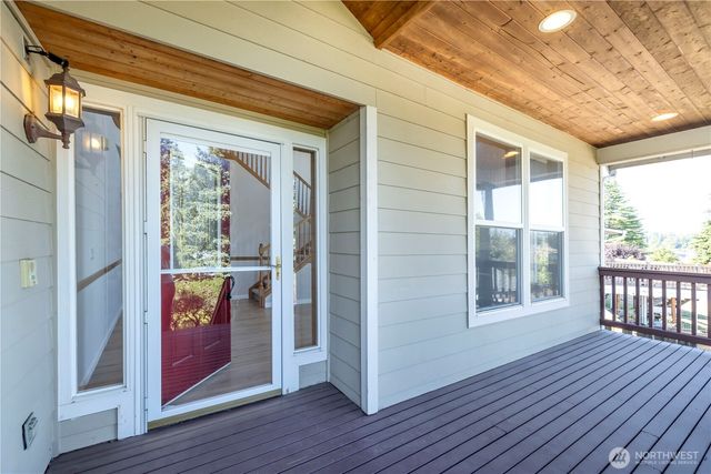 27111 141st Avenue SE, Kent, WA 98042