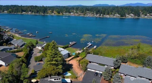 27111 141st Avenue SE, Kent, WA 98042