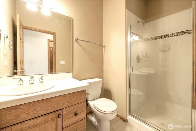 27111 141st Avenue SE, Kent, WA 98042